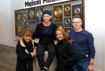 Alexa Voss vertraut Meisel Music