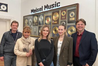 Sarah Zucker ab sofort bei Meisel Music